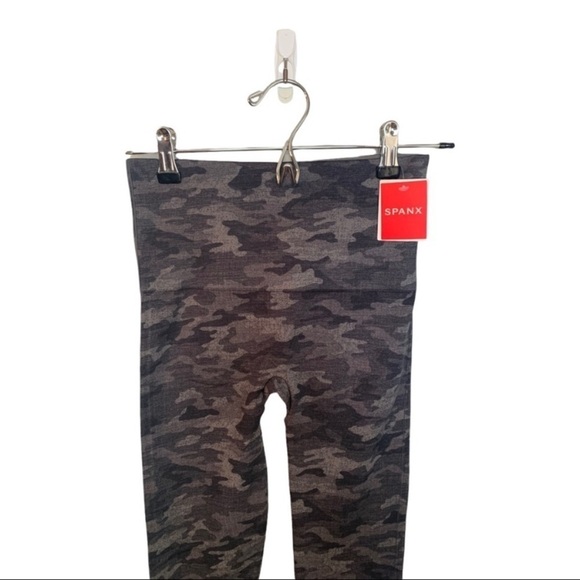 SPANX Seamless Look At Me Now Heathered Camo Leggings Size M - Picture 4 of 7